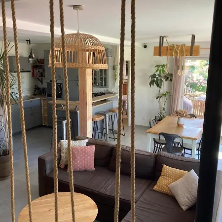 Alloggio in famiglia Dans Maison Avec Piscine