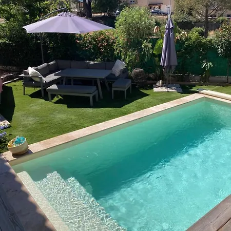 Alloggio in famiglia Dans Maison Avec Piscine La Garde (Var)